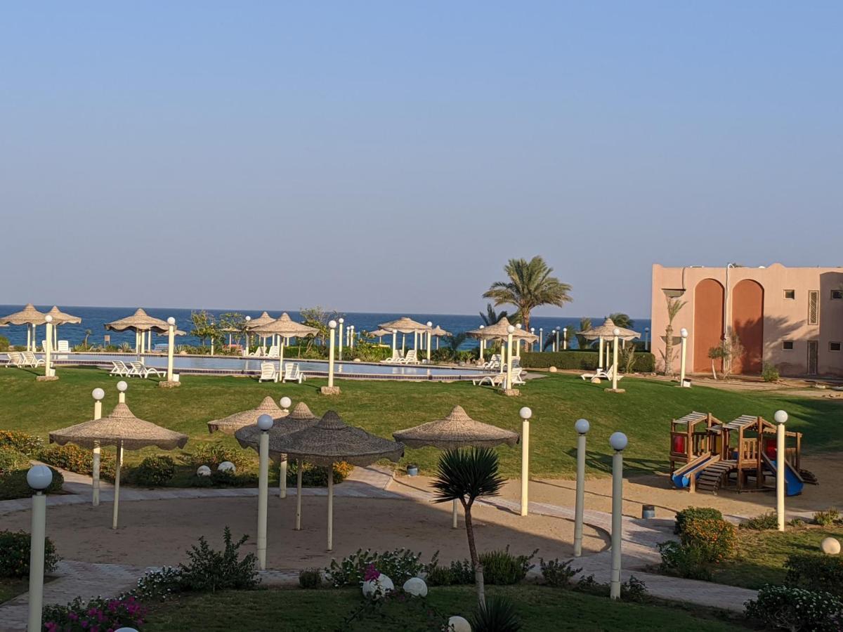 Ain El Sokhna Ground Floor, With Pool & Sea View Villa ไอน์ ซกนา ภายนอก รูปภาพ
