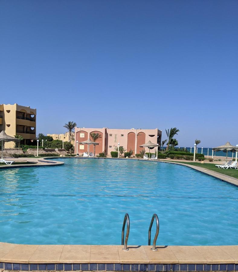 Ain El Sokhna Ground Floor, With Pool & Sea View Villa ไอน์ ซกนา ภายนอก รูปภาพ